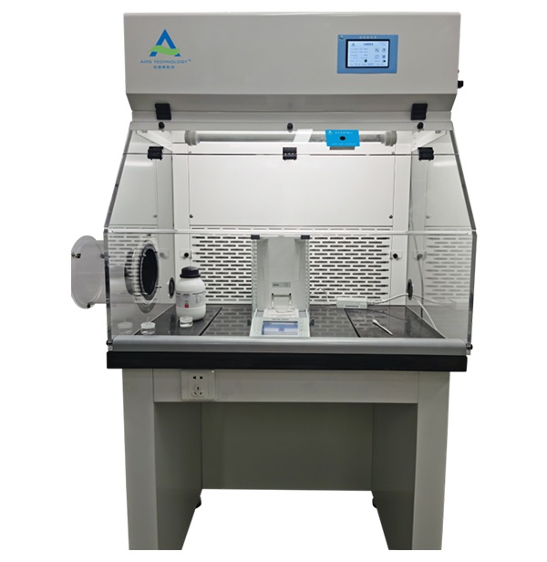 水平气流设计，避免高活性毒物坠落风险